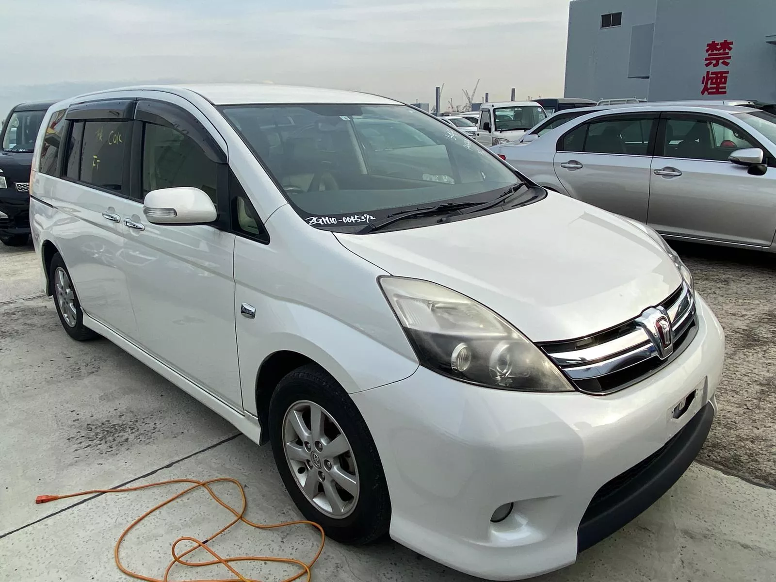 2012 Toyota ISIS - ATC Japan